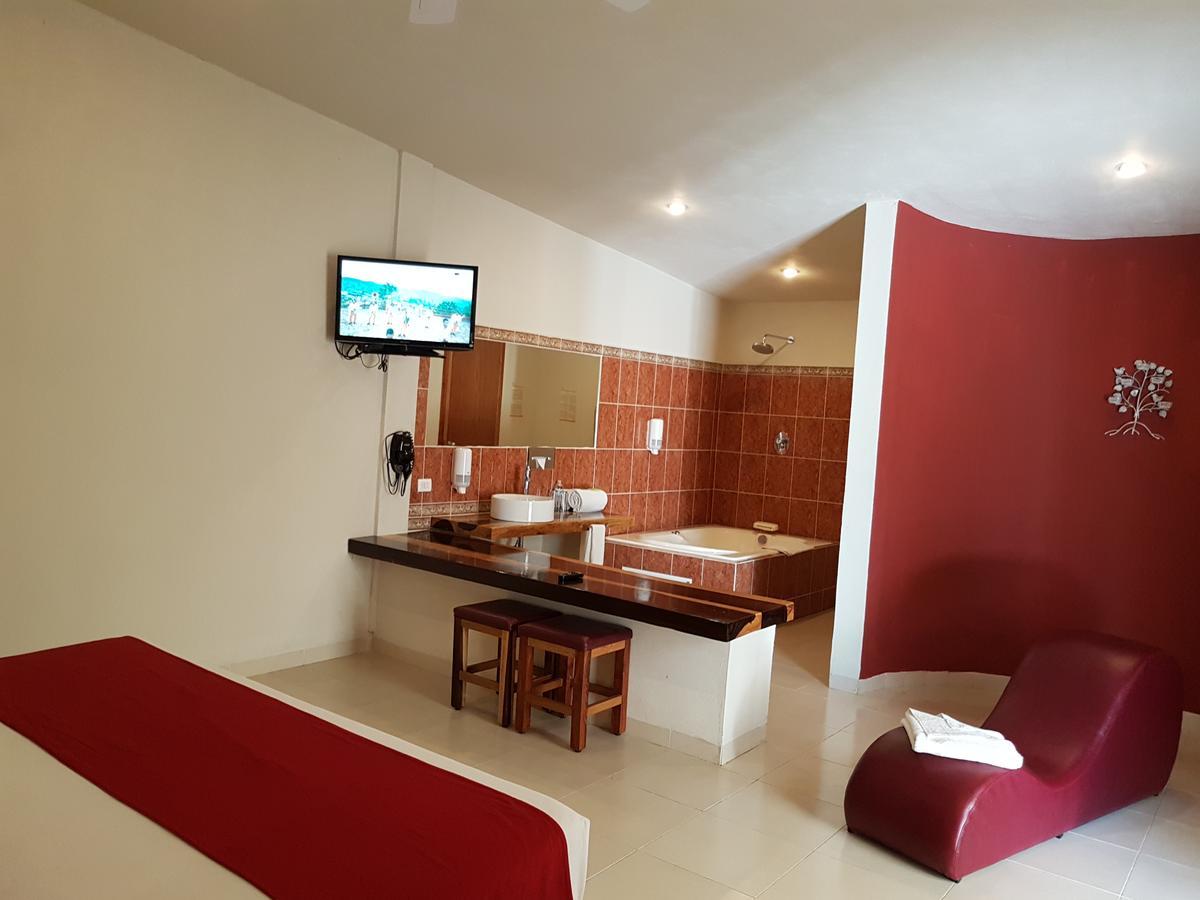 Auto Hotel Paraiso Inn Palenque Dış mekan fotoğraf